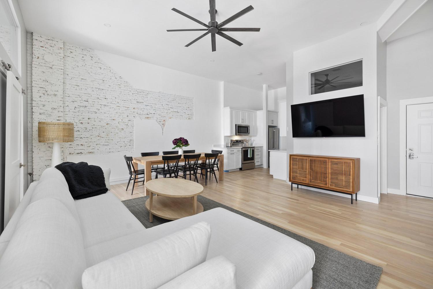 Modern Remodeled Loft In Portlands Iconic Old Port Appartement Buitenkant foto