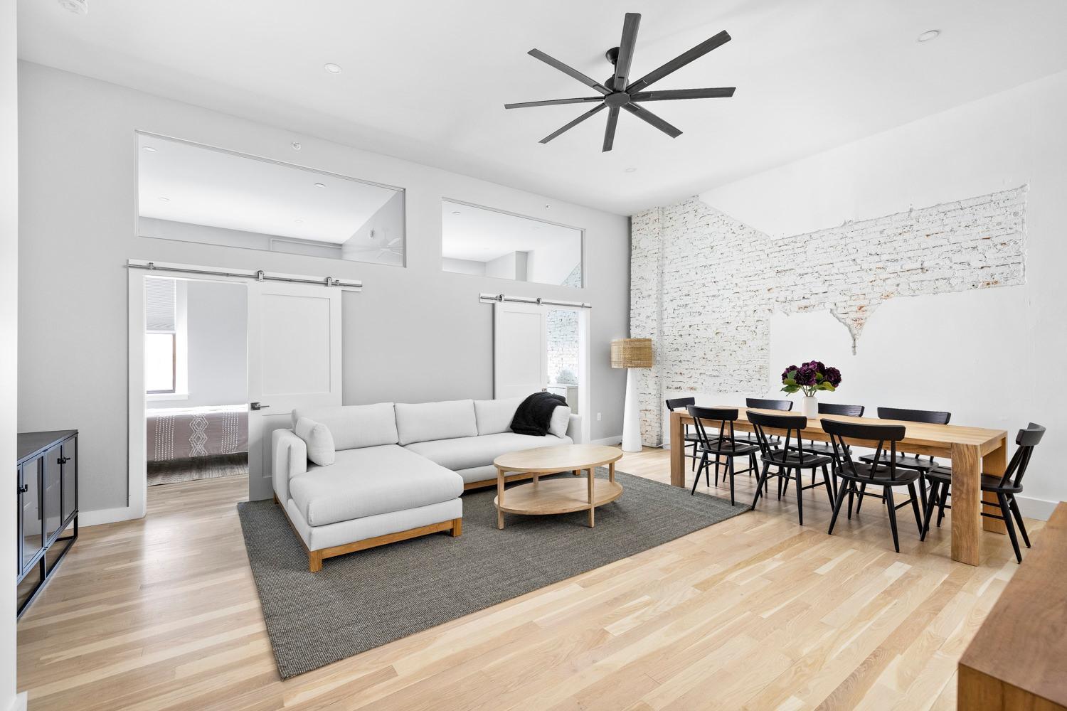 Modern Remodeled Loft In Portlands Iconic Old Port Appartement Buitenkant foto