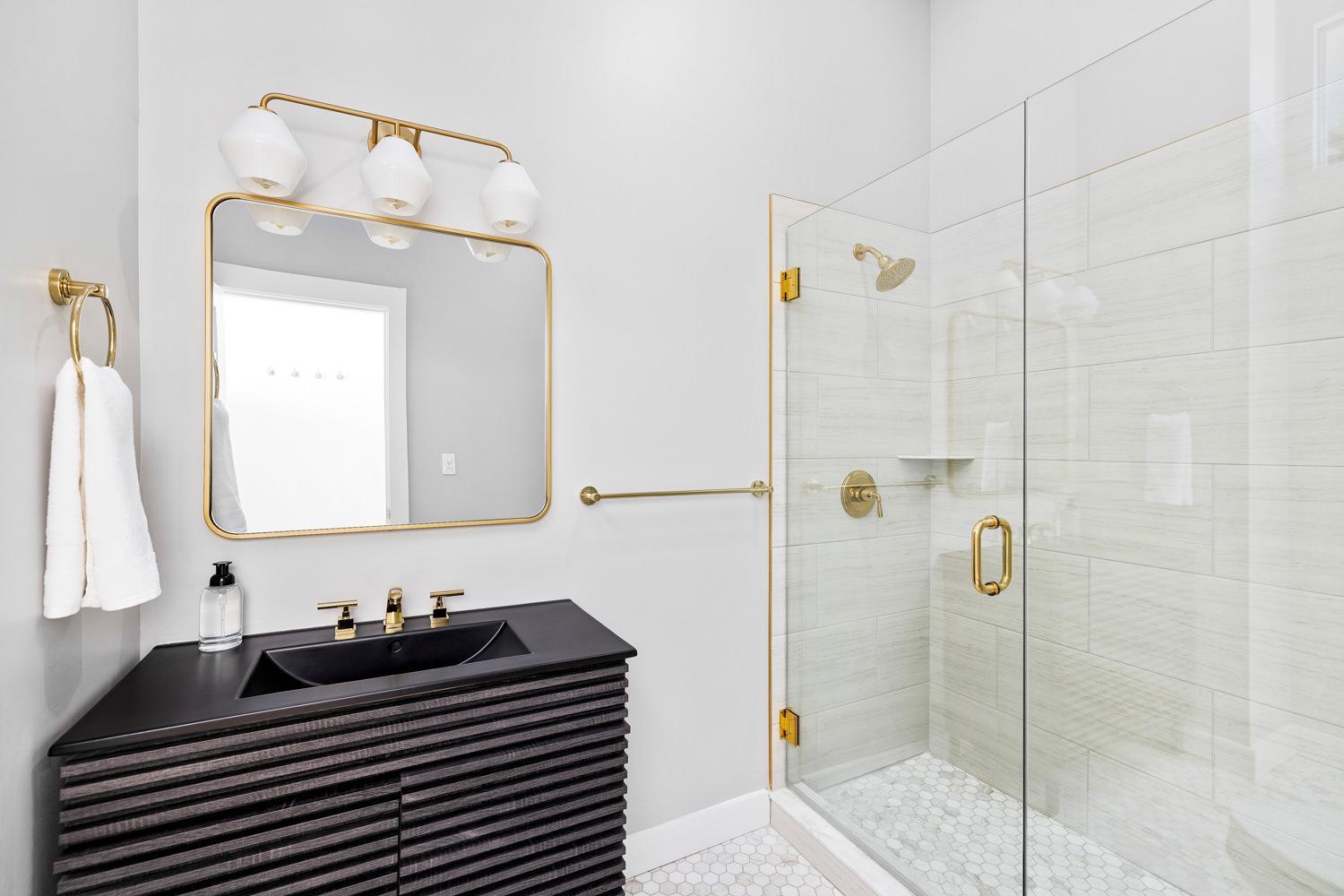 Modern Remodeled Loft In Portlands Iconic Old Port Appartement Buitenkant foto