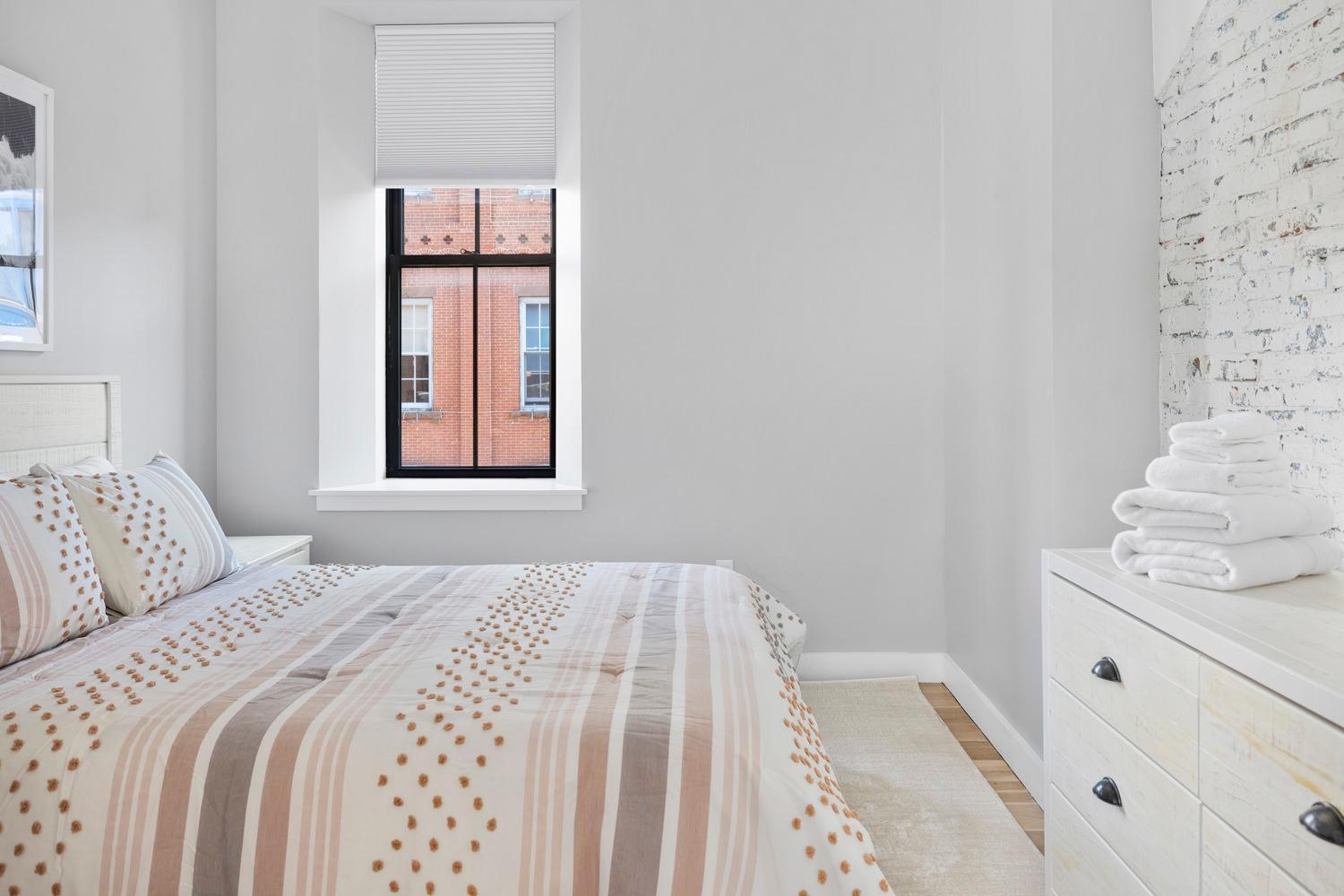 Modern Remodeled Loft In Portlands Iconic Old Port Appartement Buitenkant foto